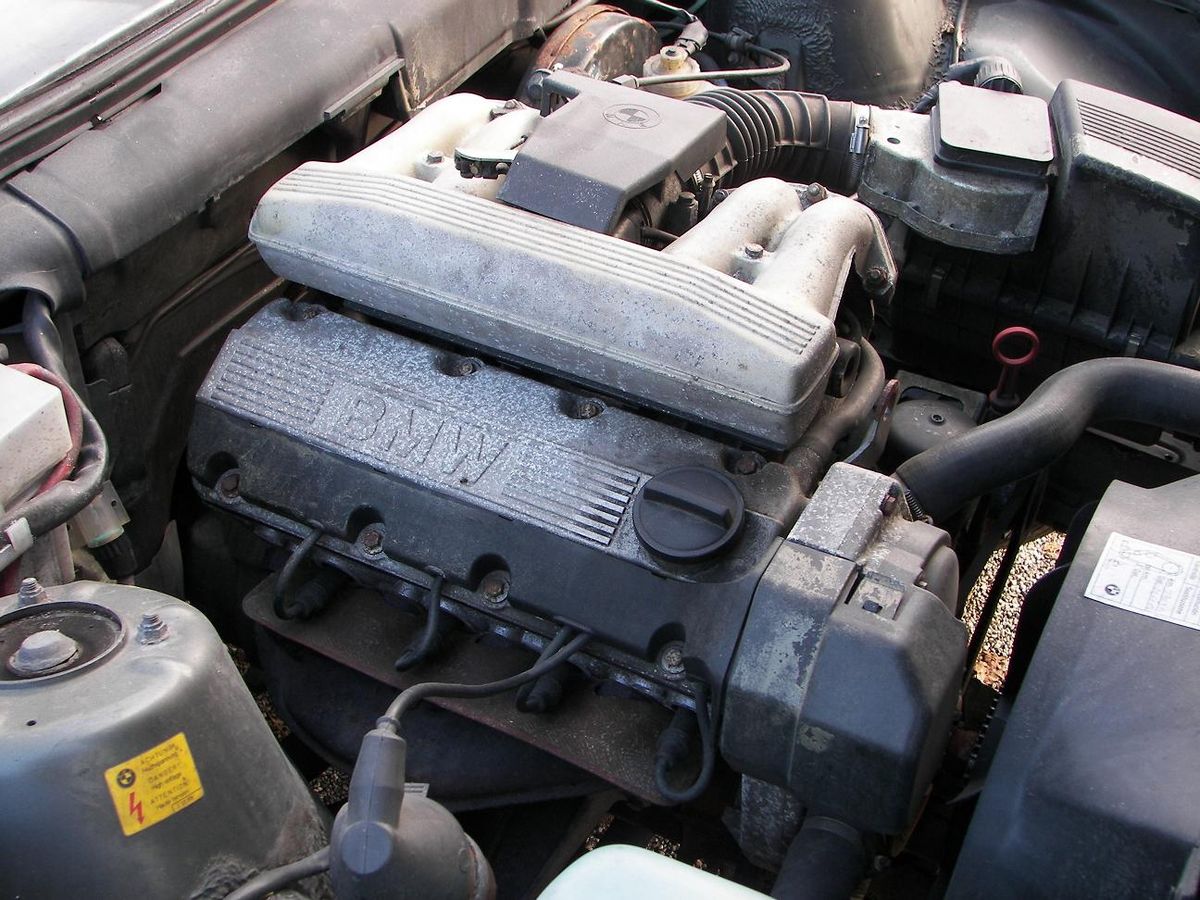 BMW E30 316i M40B16 motor | Parcacix