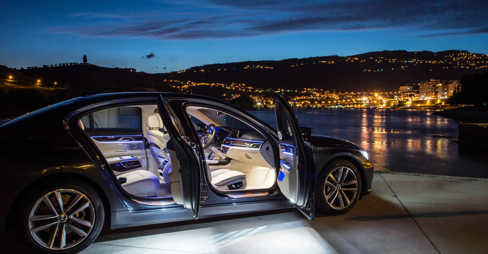 BMW G11 kasa aydınlatma yan fotoğraf | Parcacix