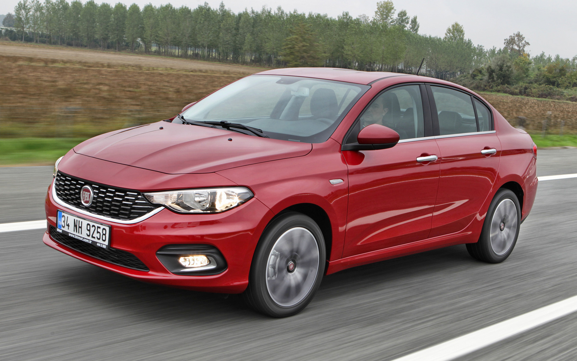Fiat Egea fotoğraf ön yan cephe wallpaper tipo | Parcacix